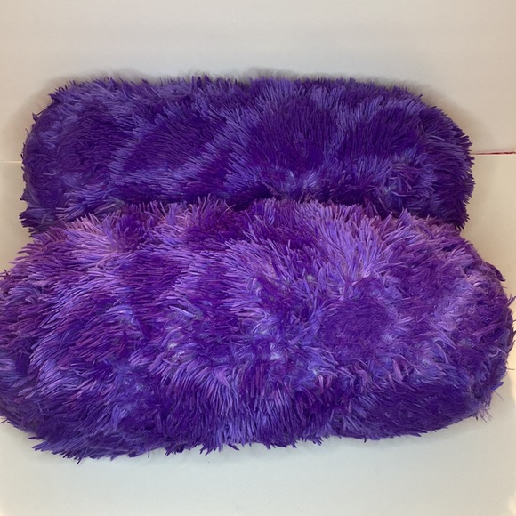 Purple pattern Fluffy Pillows - Picture 3 of 3